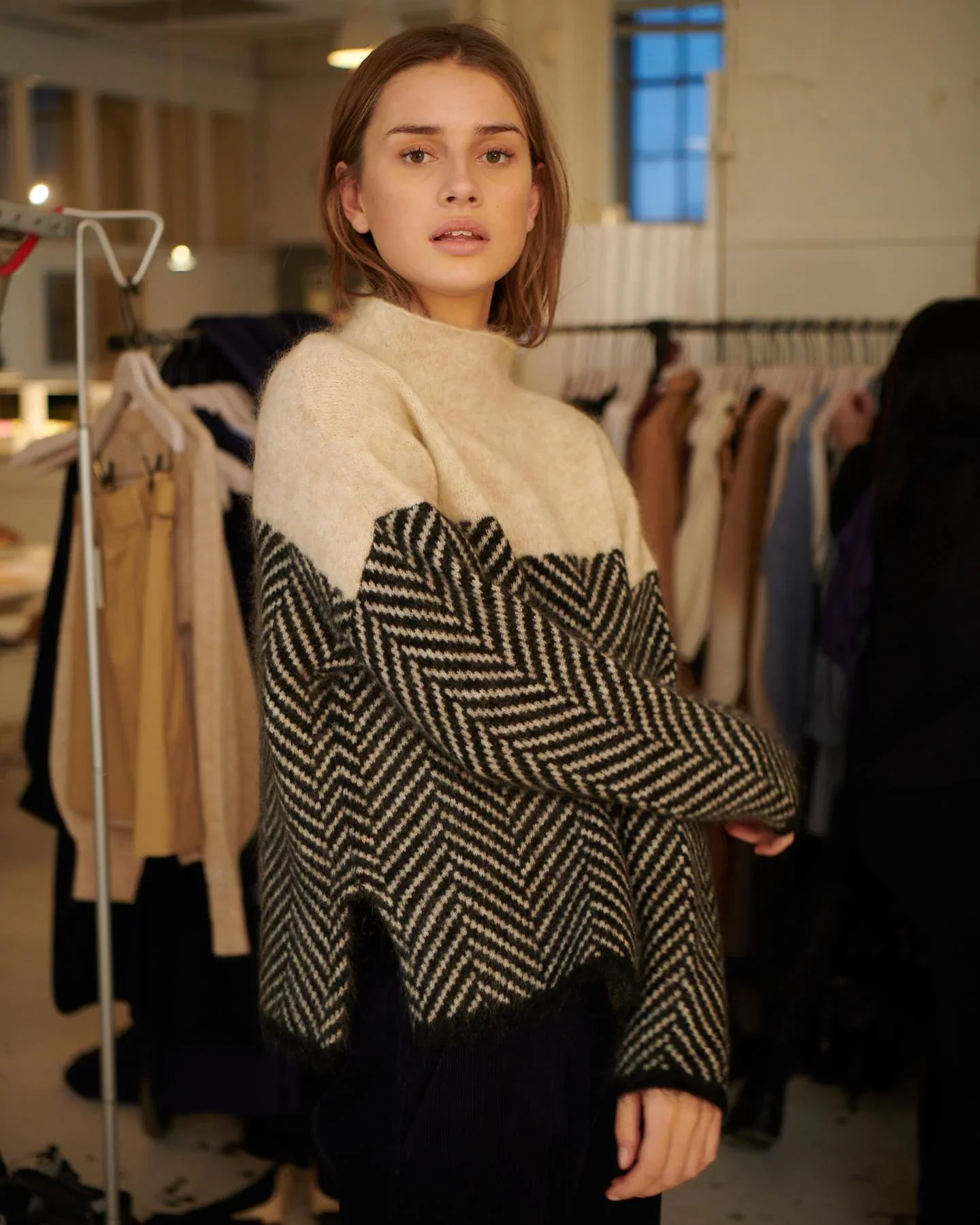 Elegant Cashmere Turtleneck Sweater